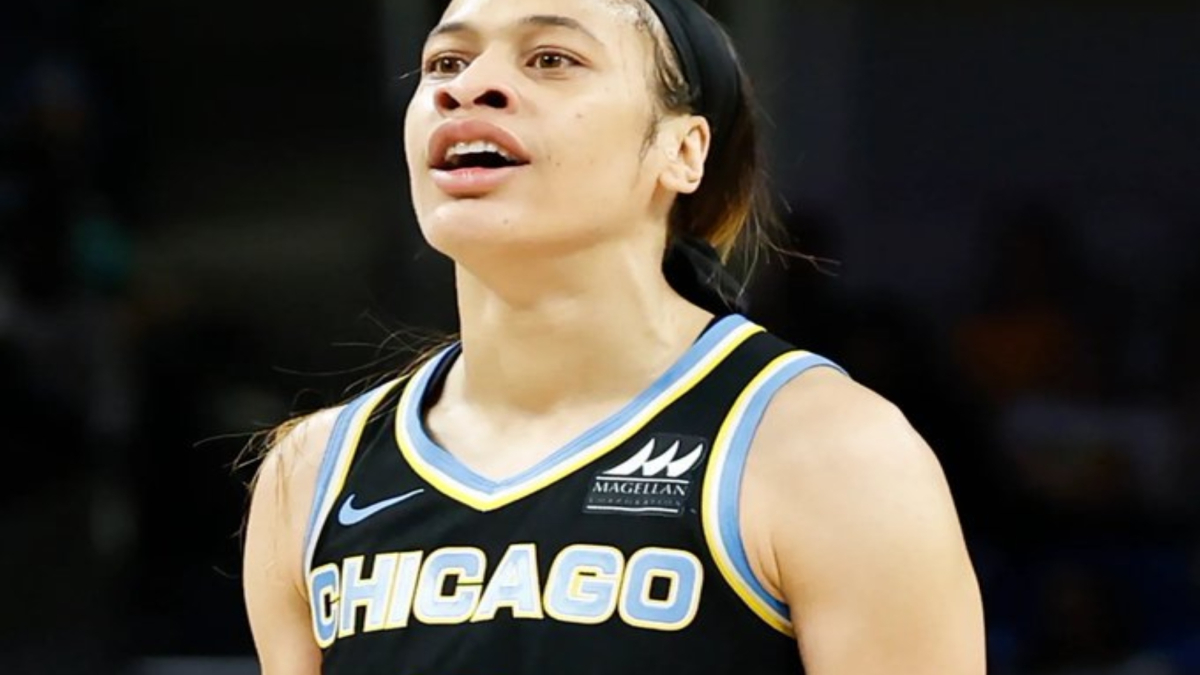 Chennedy Carter's overseas success poses a challenge for Chicago Sky ...