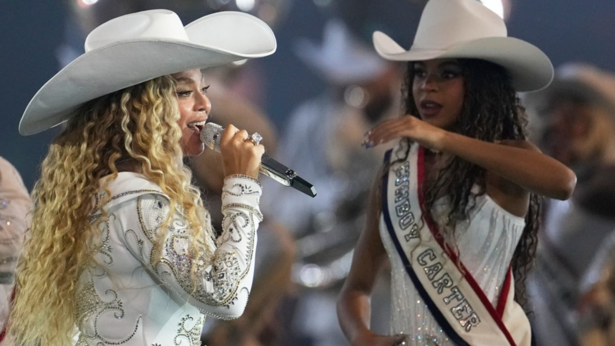 Amid Jay-Z's troubles, Beyoncé does what any mother would do with her ...