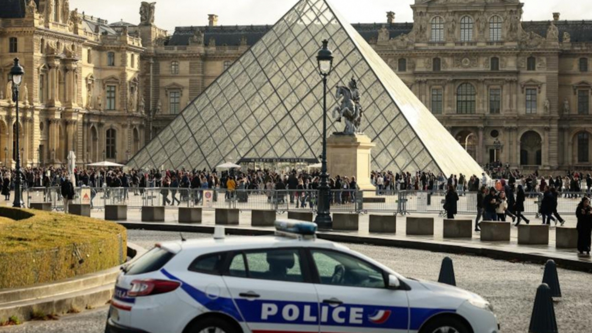 The two arrested for Louvre robbery confess after 96 hours: there was ...