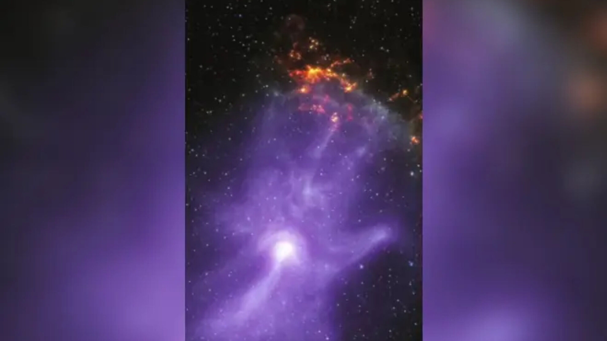 It looks like a giant Infinity Gauntlet: NASA telescopes capture a ...