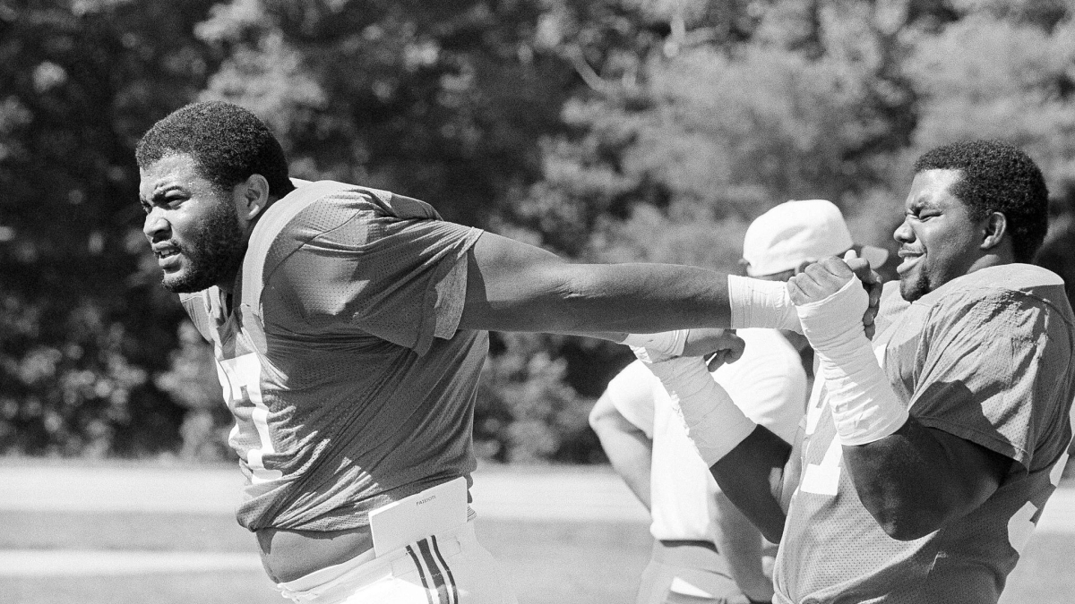 Kenneth Sims cause of death: Former Patriots No.1 Draft Pick dead at 65 ...
