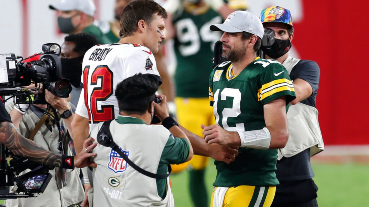 Aaron Rodgers chases glory in the shadow of the GOAT: He's no Tom Brady ...