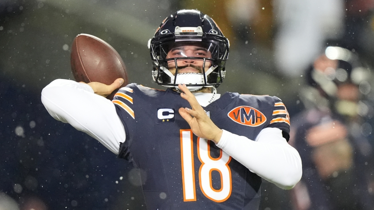 Caleb Williams pulls off a miracle with help from Green Bay's kicker ...