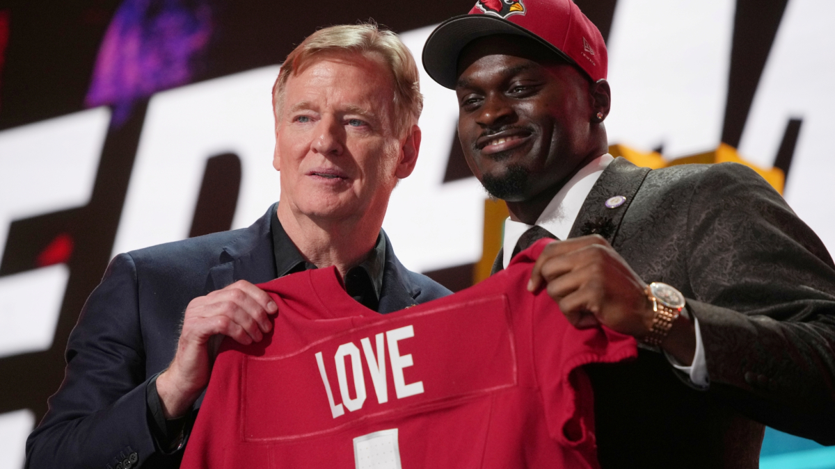 Jeremiyah Love says he won’t touch NFL money despite being the highest paid running back