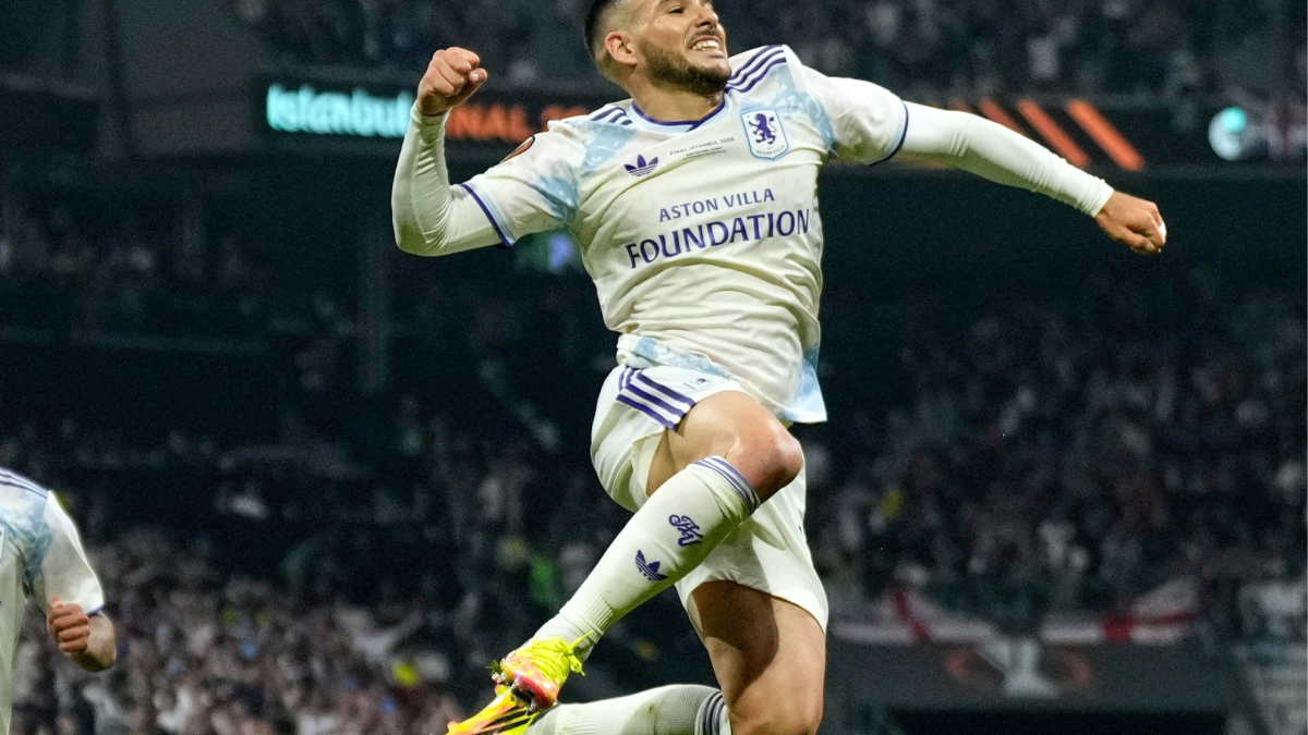 إحصائيات إيميليانو بوينديا الصادمة التي قد تجعله زميل ليونيل ميسي في منتخب الأرجنتين في كأس العالم