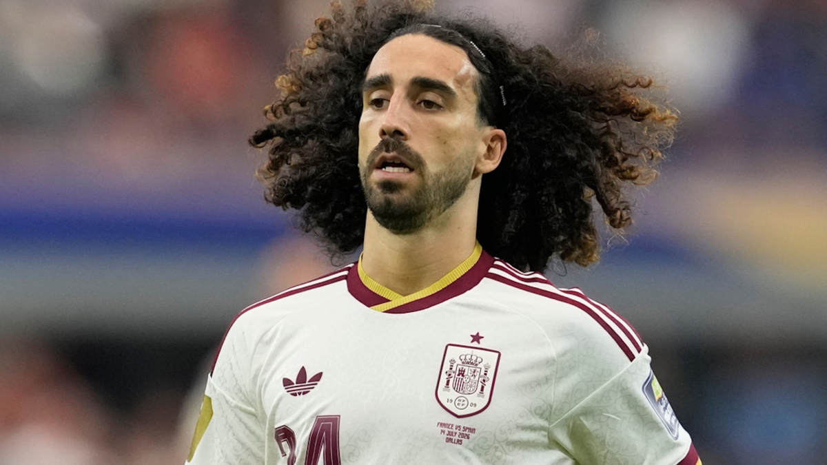 Cucurella is looking for a tattoo artist to fulfill his promise: 