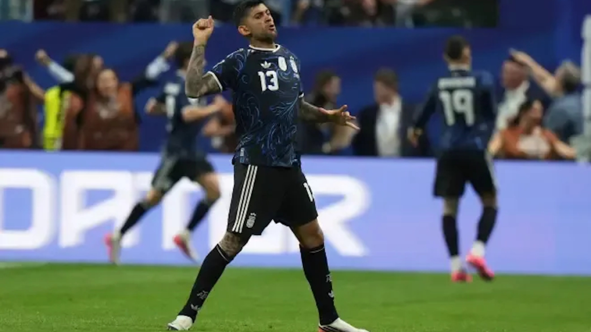'Cuti' Romero leaves Tottenham and sparks an intense battle between two giants of Europe - MARCA