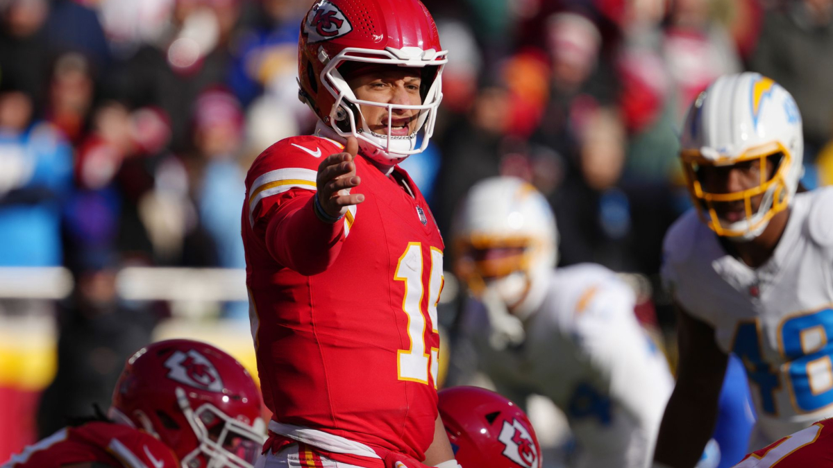 Patrick Mahomes must be saved from himself by the Chiefs in 2026