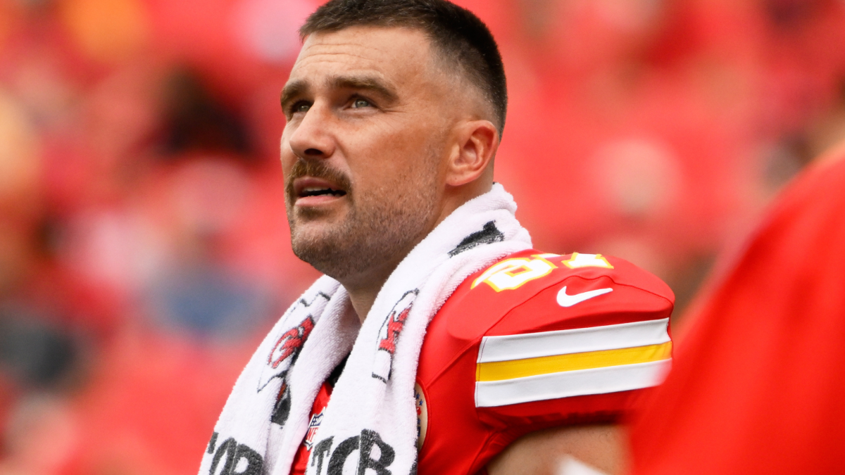 It only took one Travis Kelce look during Chiefs preseason game to hype fans beyond measure