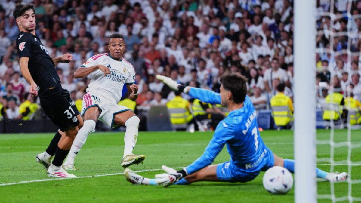 مبابي، يسعى لبلوغ 100 هدف مع ريال مدريد مع كريستيانو رونالدو في مرمى عينيه