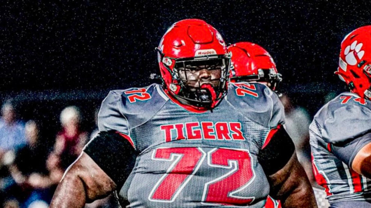 Meet ‘Big Baby,' the nearly 400-pound Alabama high school lineman nobody wants to run against