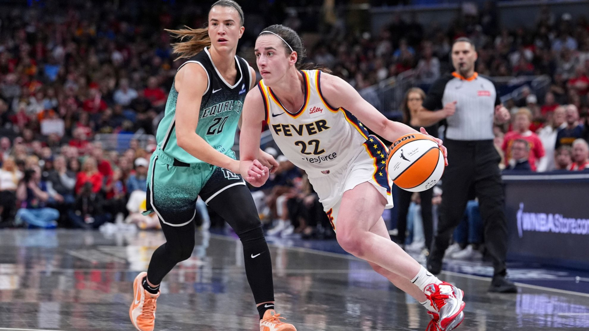 Caitlin Clark vs. Sabrina Ionescu: Which Nike shoe is better, the Caitlin 1 or S...