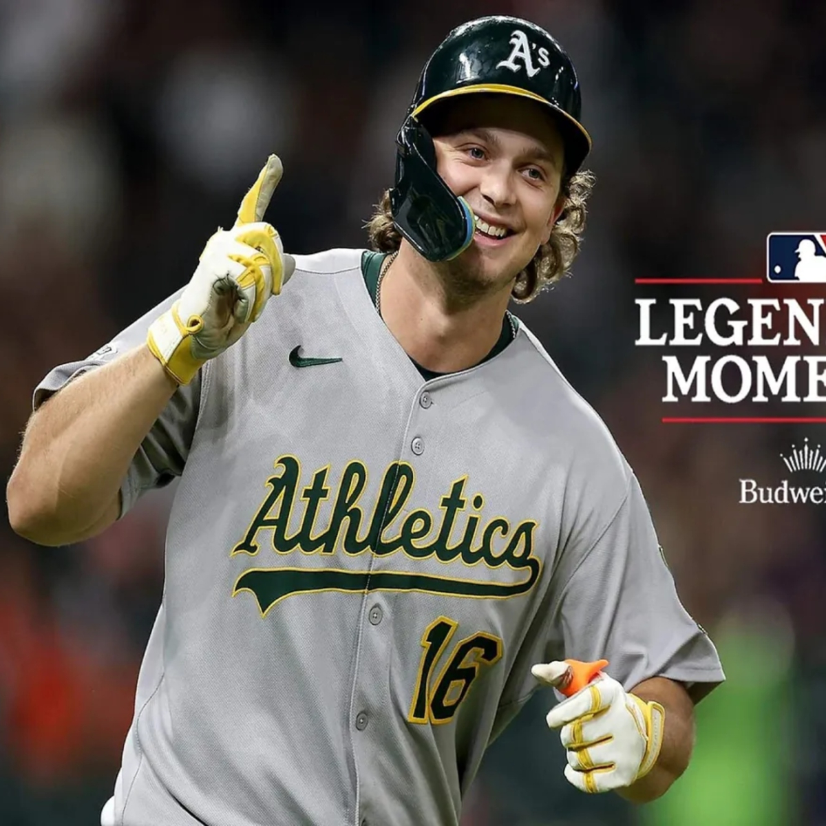■MLB Mark McGwire Jose Canseco Athletics Rookie makes MLB history with home runs for Athletics something