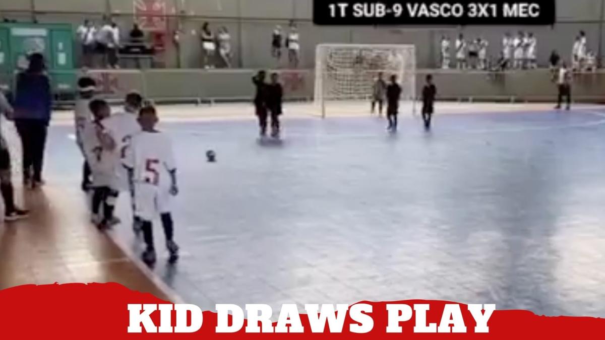 Young player takes over coach?s tactics board and the play works perfectly
