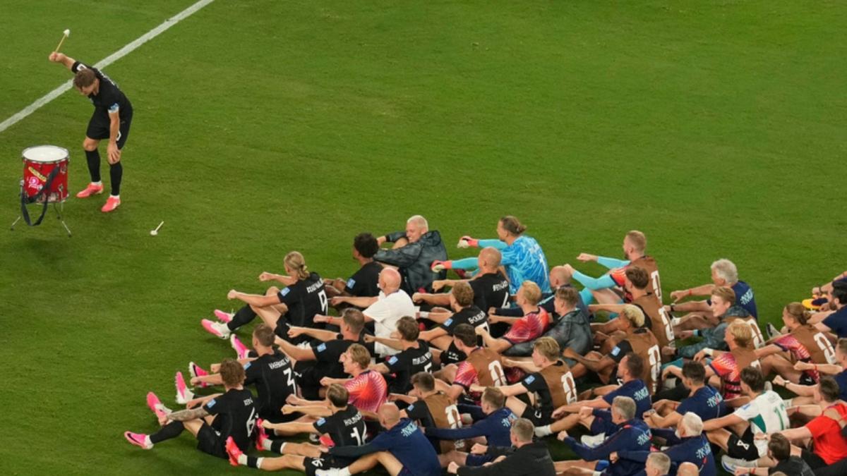 Norway’s iconic “rowing” celebration takes over as players join fans after historic win