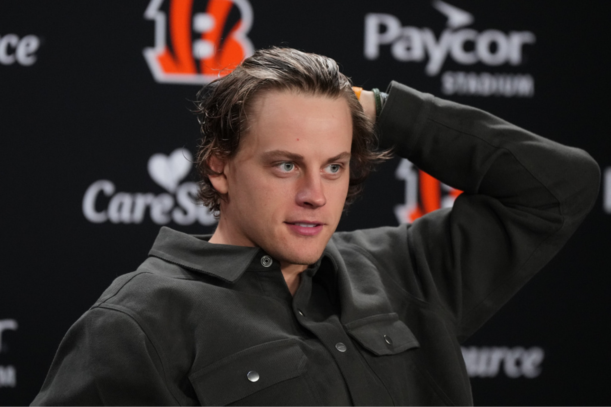 Joe Burrow introduces his new date: a mysterious woman who is not ...