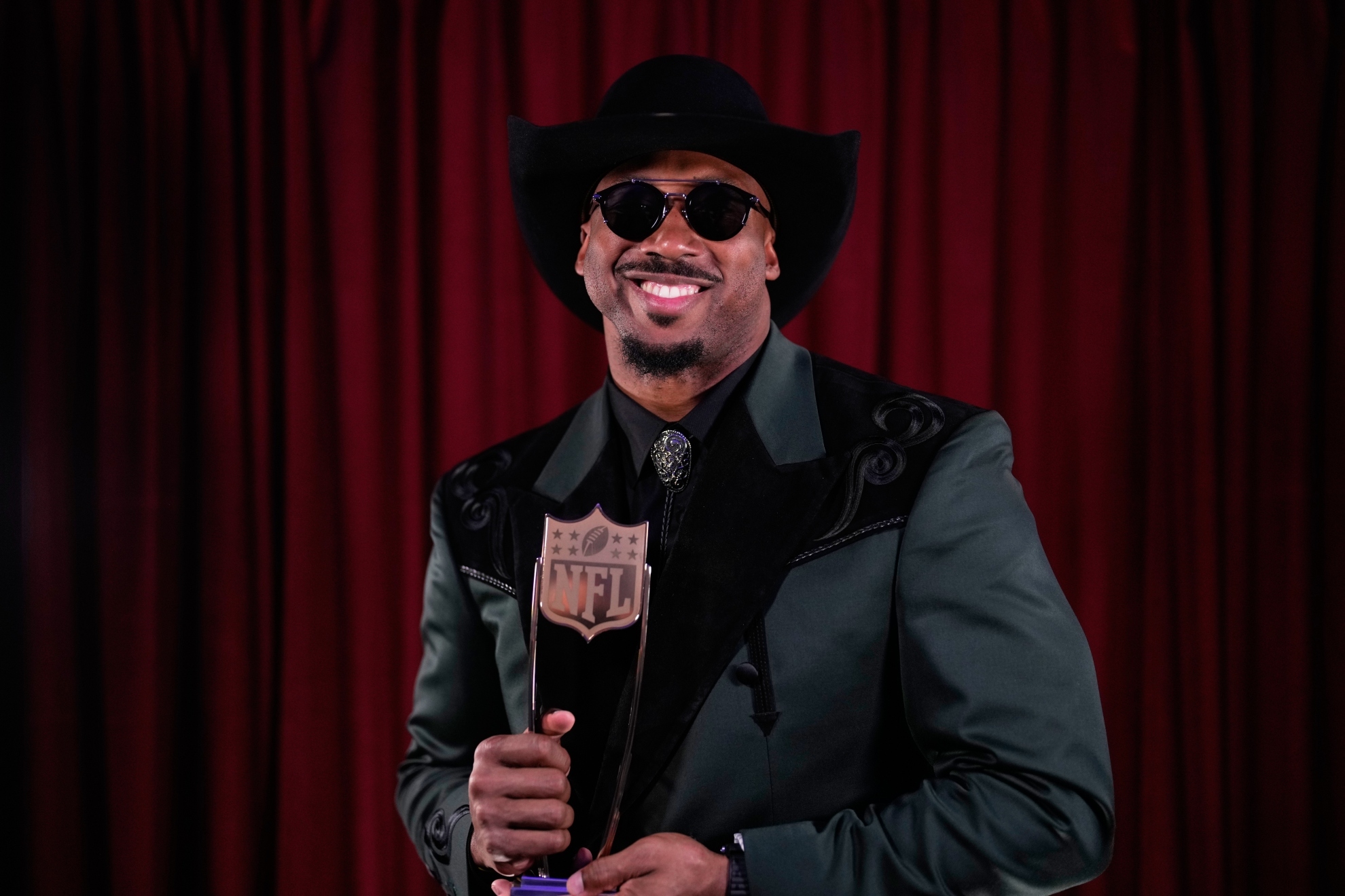 Myles Garrett's 2025 season ends with unanimous DPOY and NFL immortality