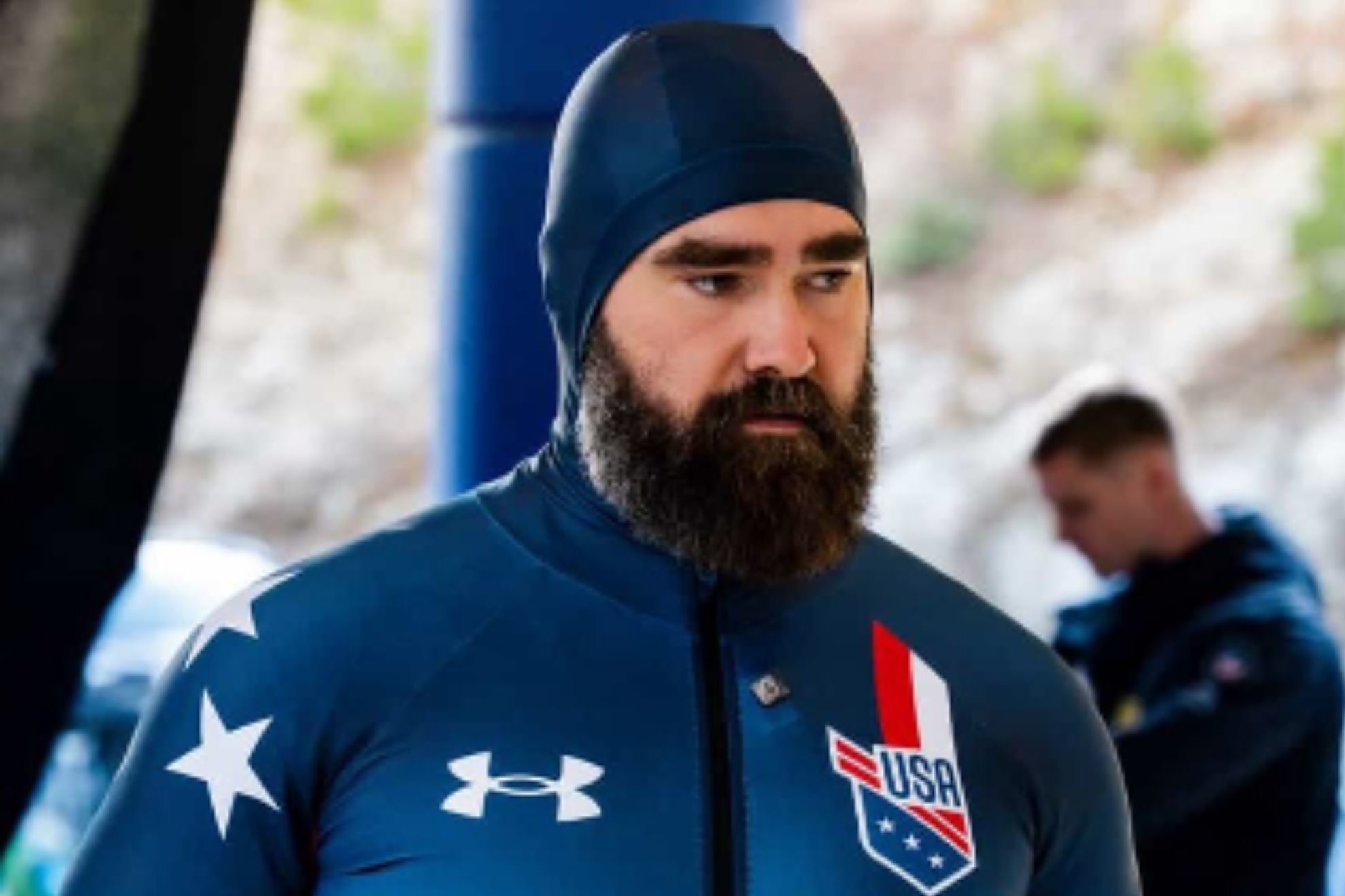 Jason Kelce risks his body to immerse himself in the Olympic atmosphere