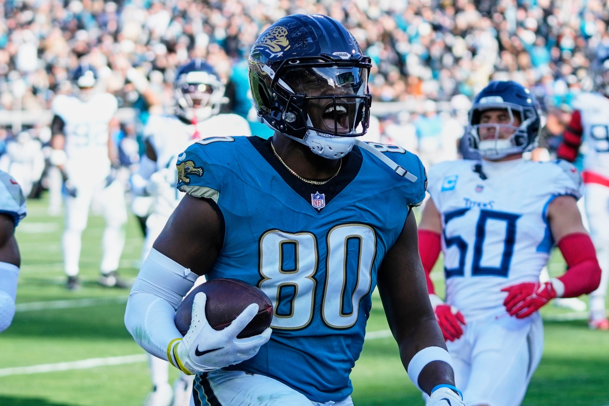 Jaguars make early free agency move by re-signing Quintin Morris