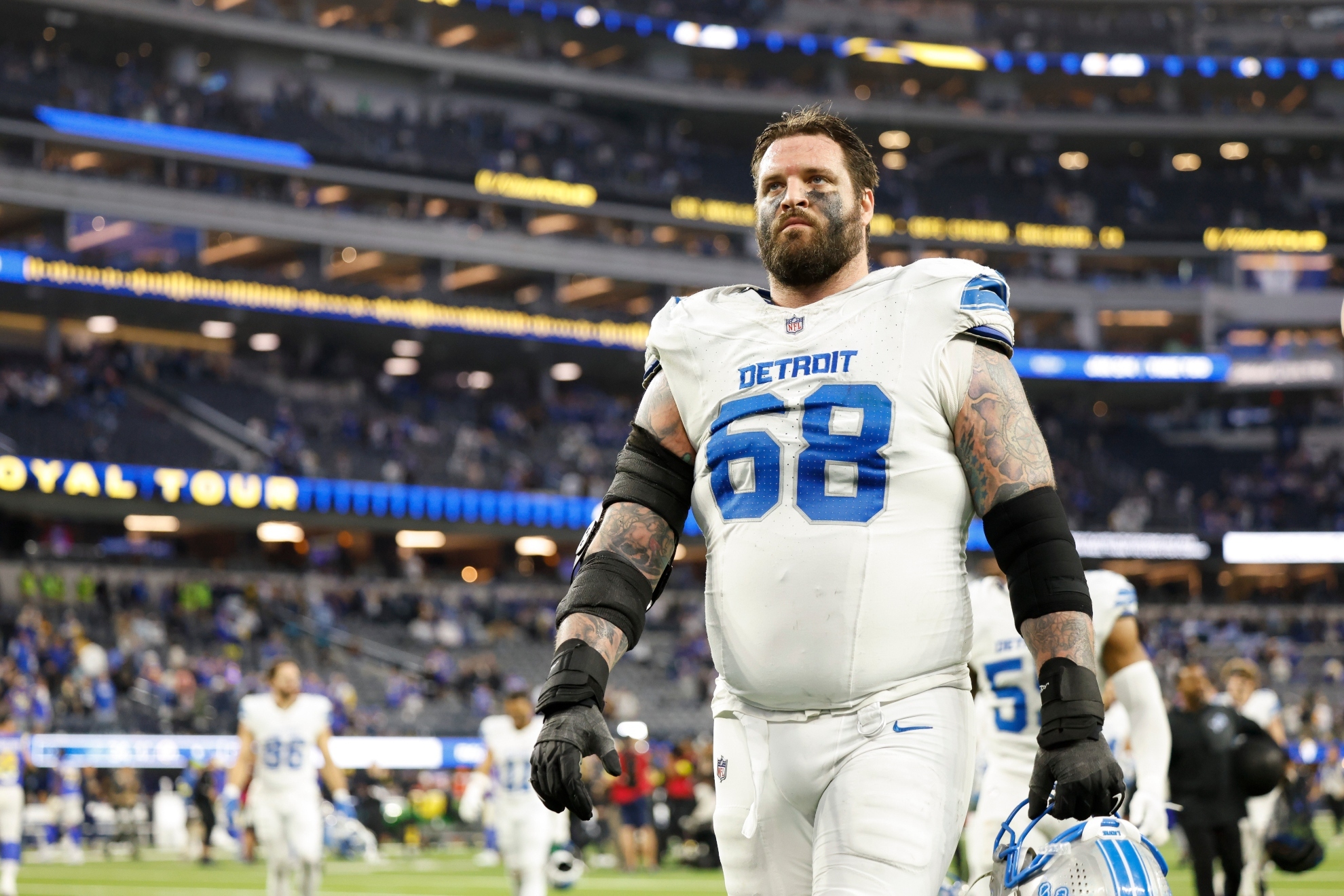 Lions grant Taylor Decker's release, ending a decade on Detroit's offensive line