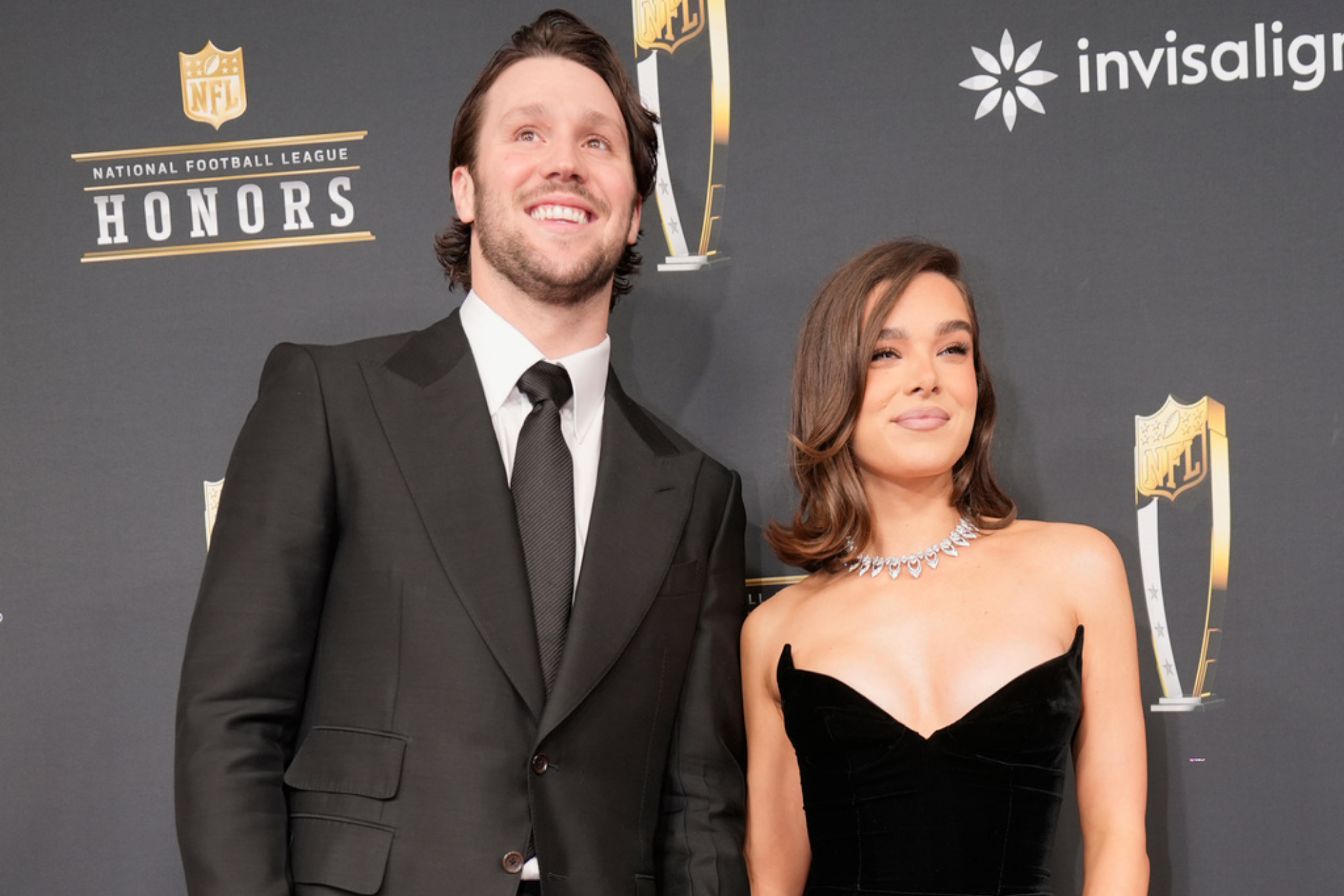 Josh Allen's wife Hailee Steinfeld shares pregnancy insights | MARCA