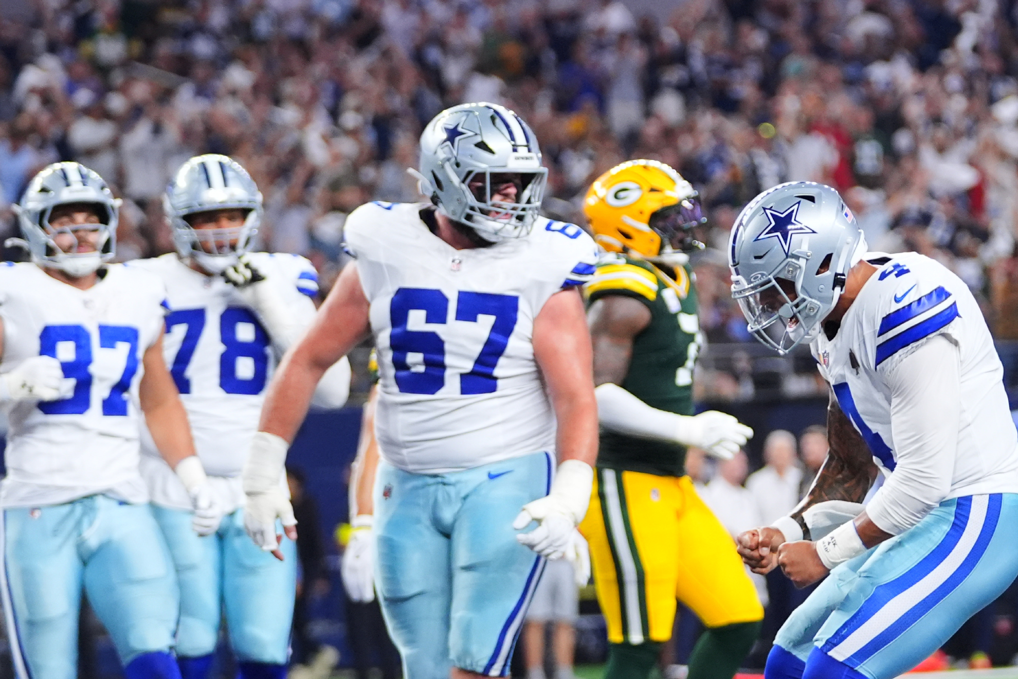 Brock Hoffman (No 67) has left the Dallas Cowboys to join the Pittsburgh Steelers