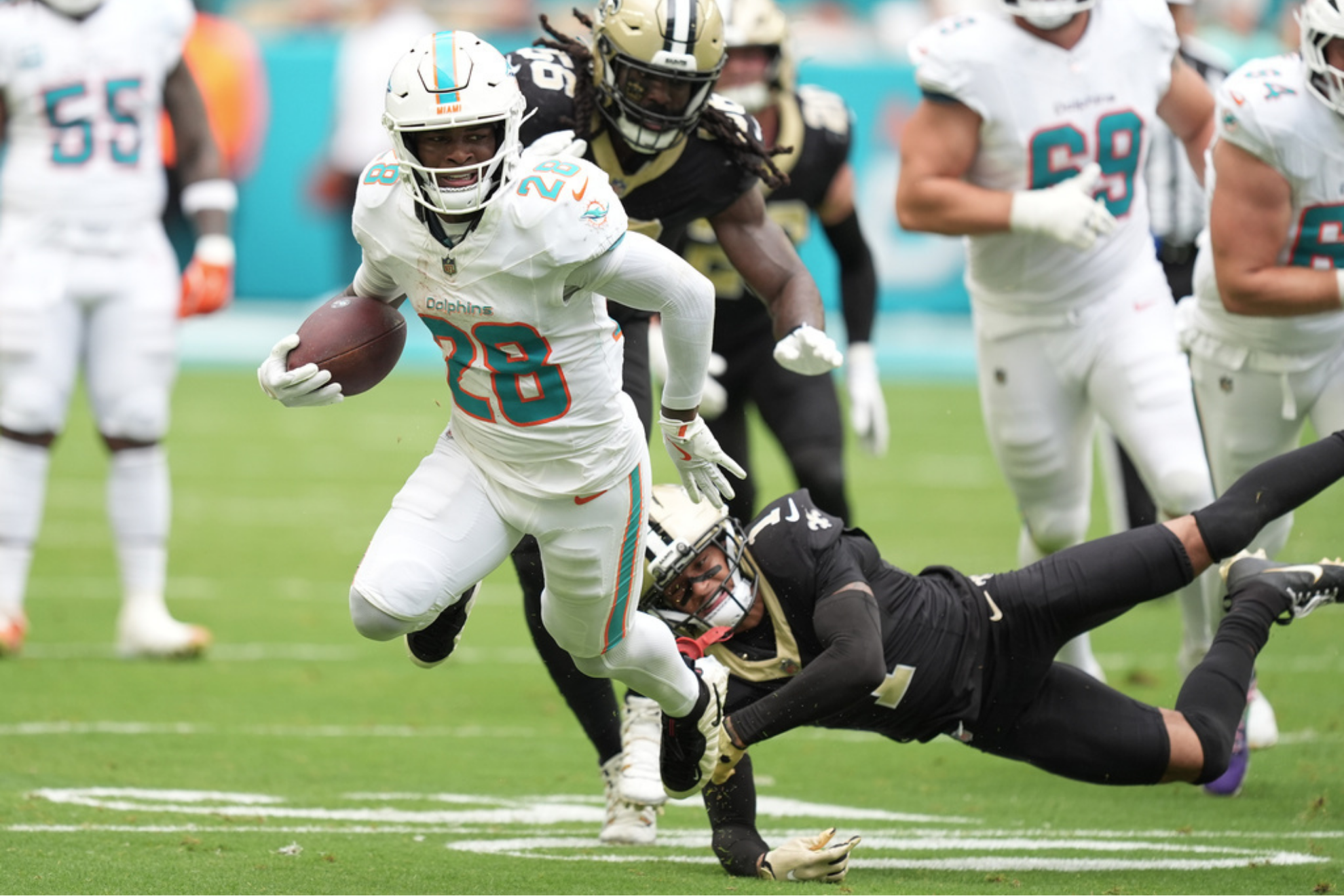 Miami Dolphins running back De'Von Achane