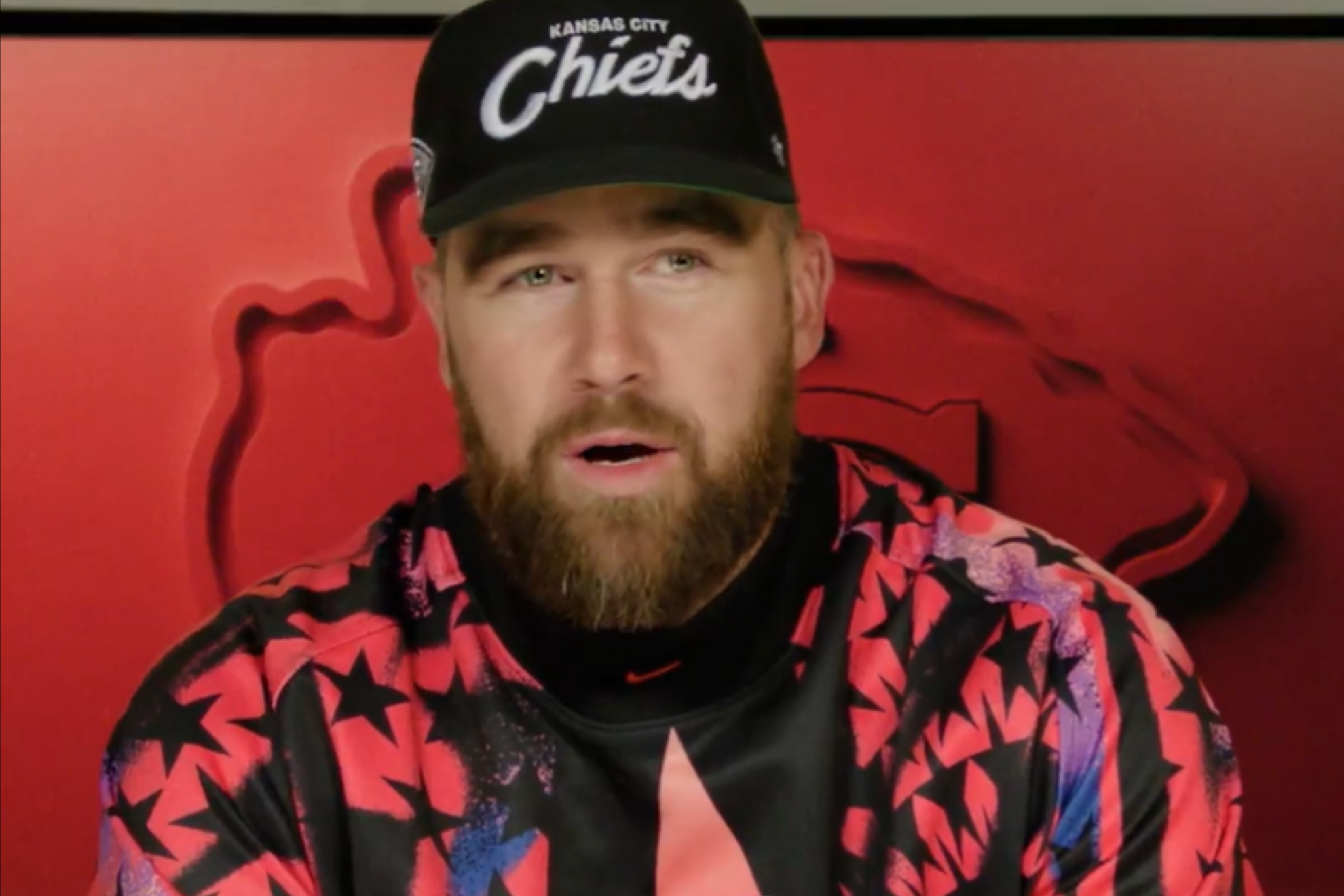 Travis Kelce donned a USMNT soccer jersey to mark the upcoming 2026 FIFA World Cup after signing his new contract