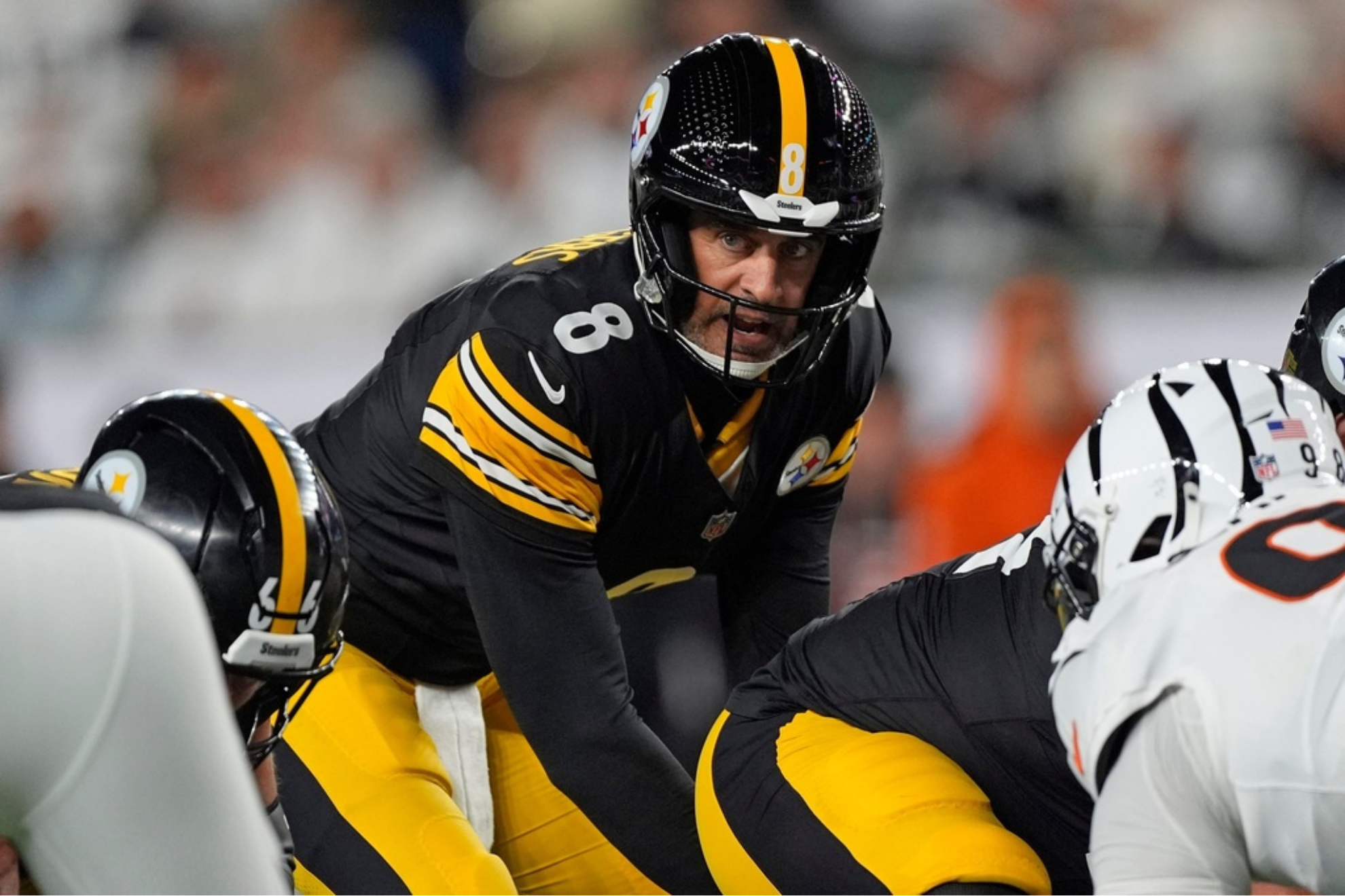 Pittsburgh Steelers quarterback Aaron Rodgers
