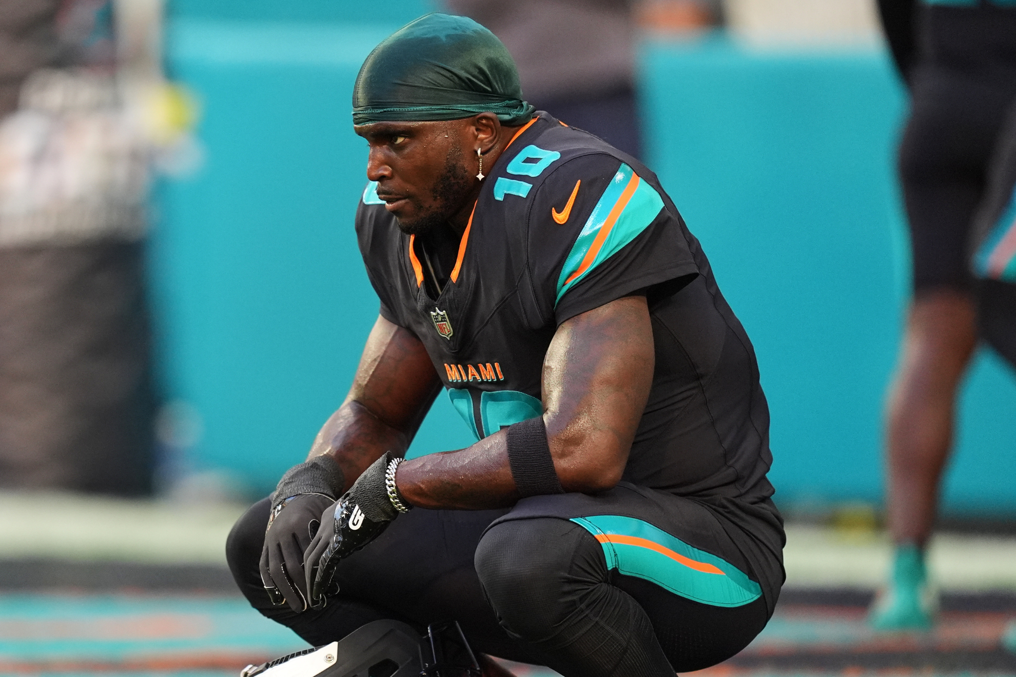 Tyreek Hill warms up before the Miami Dolphins vs. New York Jets Monday Night Football game.