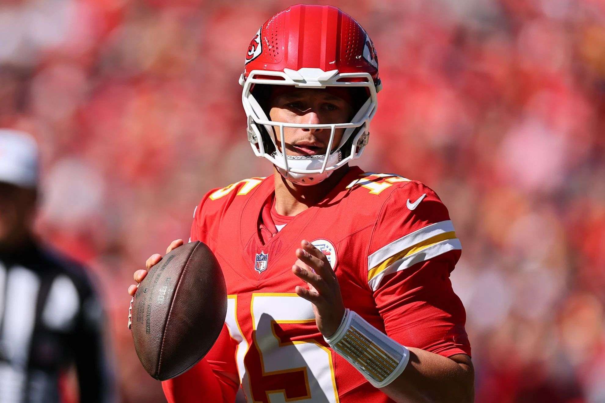 Mahomes breaks another NFL record and looks unstoppable in MVP mode