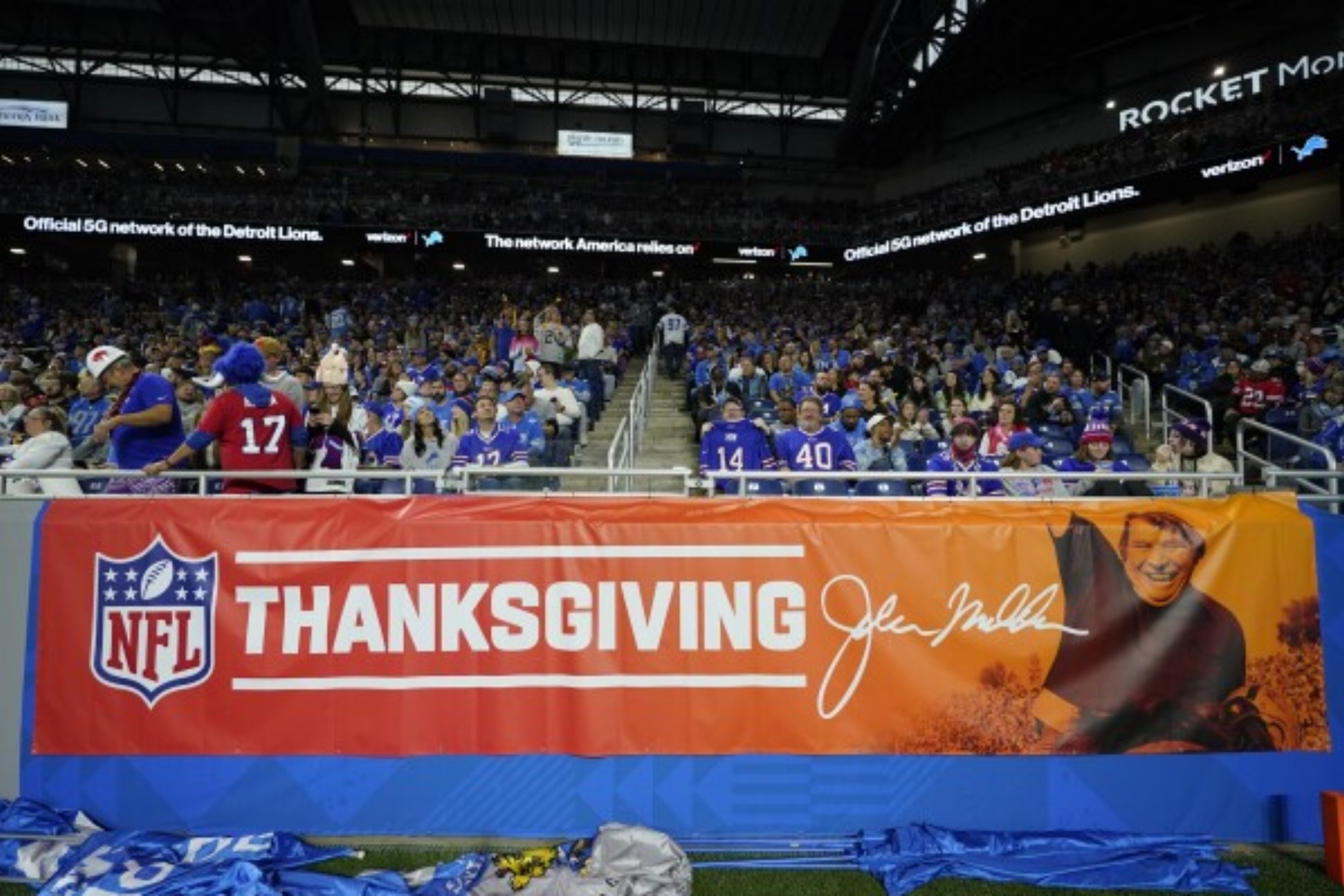 NFL Thanksgiving halftime show