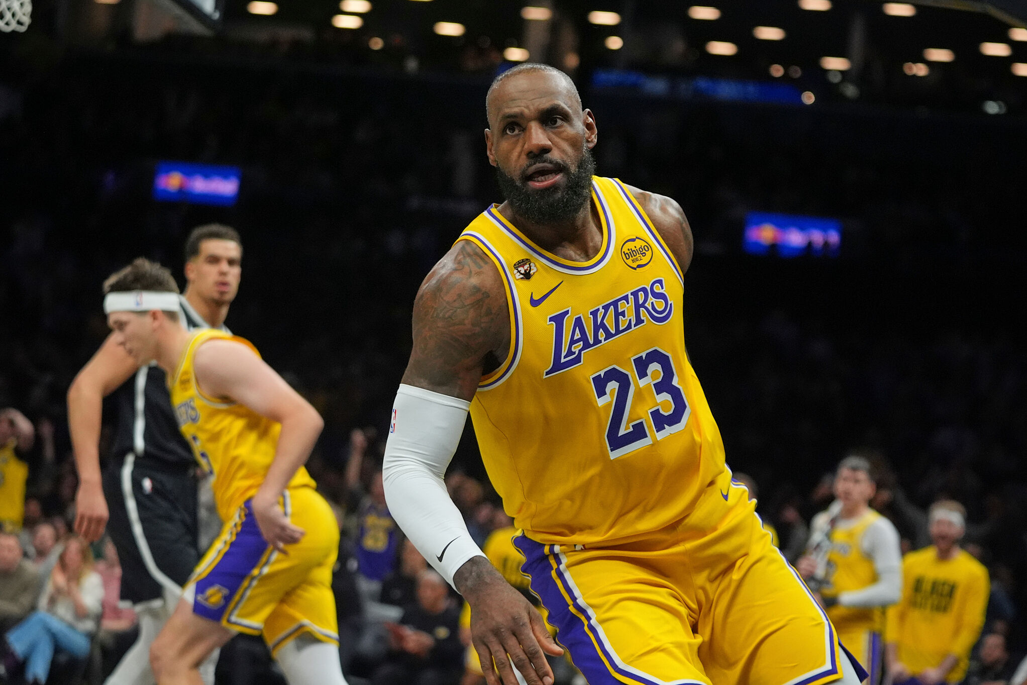 LeBron in Lakers action.