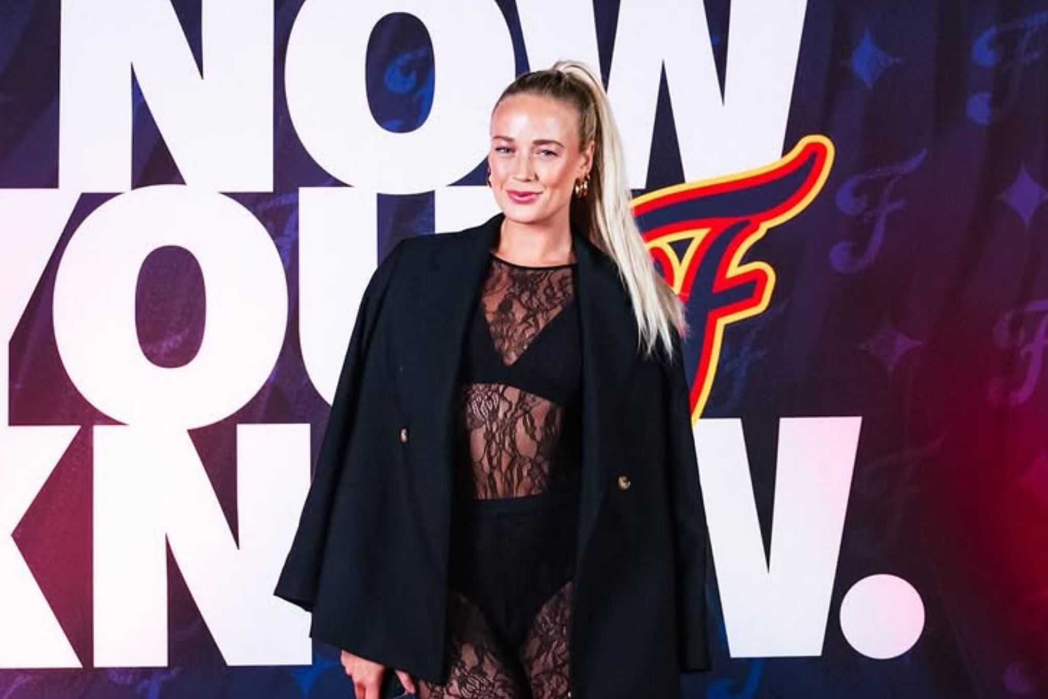 Sophie Cunningham shows the confident outfit for her day's commitments | MARCA Sophie Cunningham shows the confident outfit for her day's commitments | MARCA