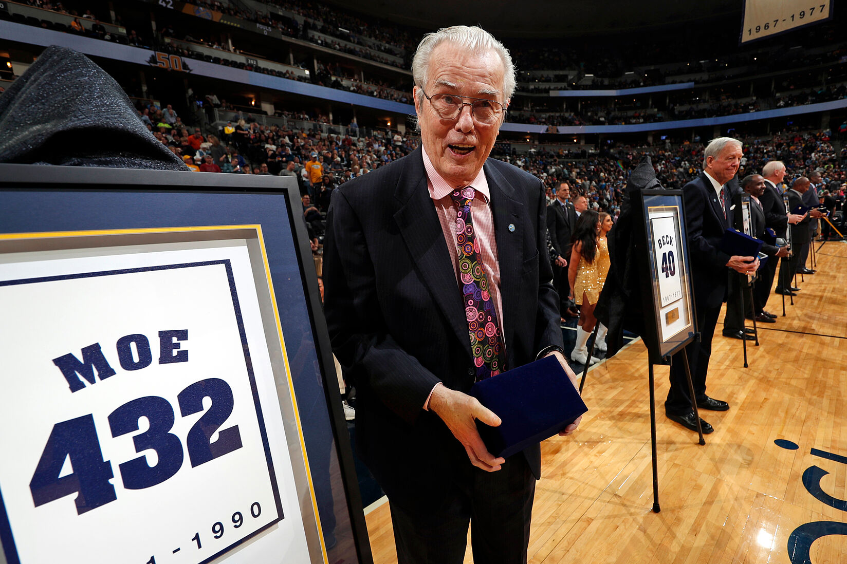 Doug Moe gets honored by the Denver Nuggets for his 432 wins with the franchise, which was the team's record for a head coach until Mike Malone broke it.