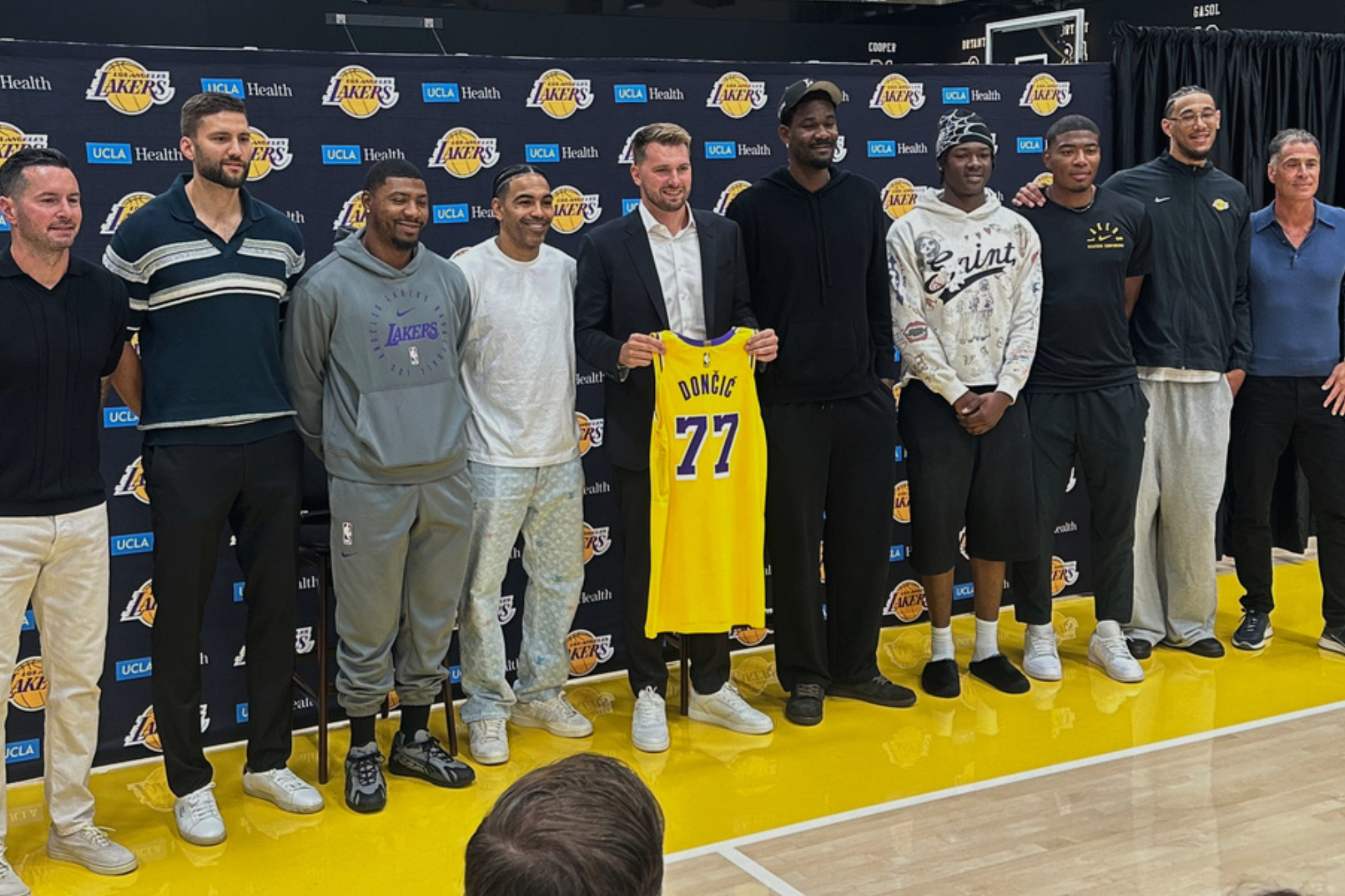 Lakers fans notice something about Luka Doncic during extension signing ...