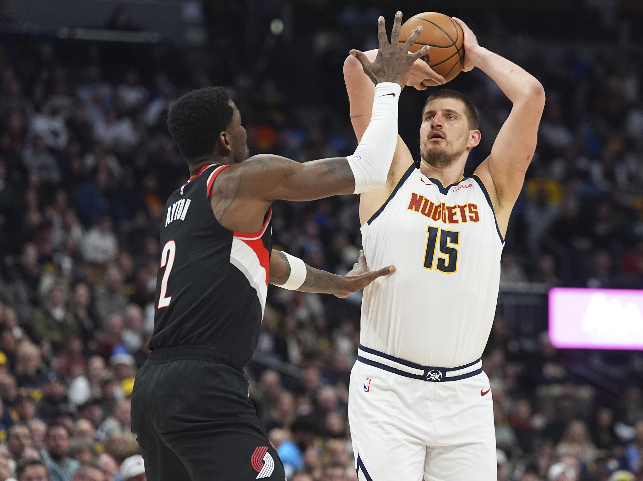 Nikola Jokic of the Denver Nuggets sent a message to former teammate Michael Porter Jr. (AP Foto/David Zalubowski)