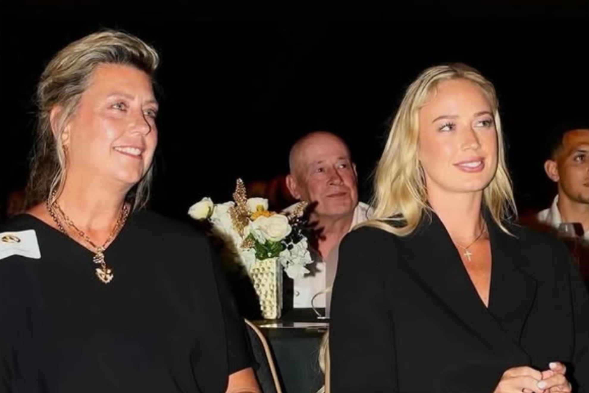 Sophie Cunningham basks in Hall of Fame honor with her family: '3.5 of my favorite people in the world' | MARCA