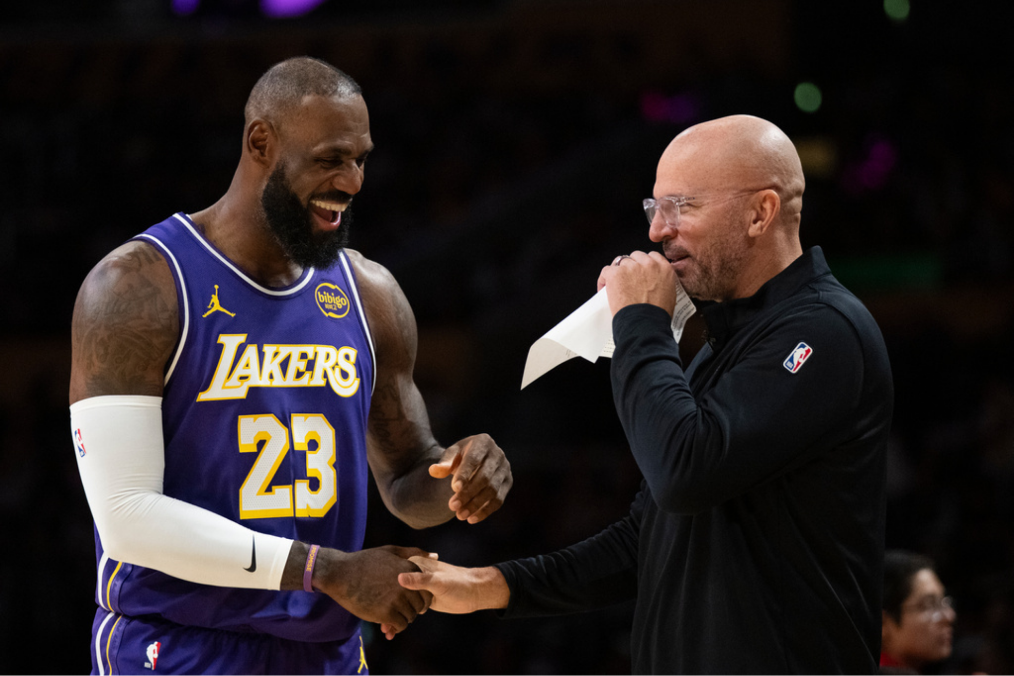 Viral clip shows fan ejected after exchange with LeBron in Lakers ...