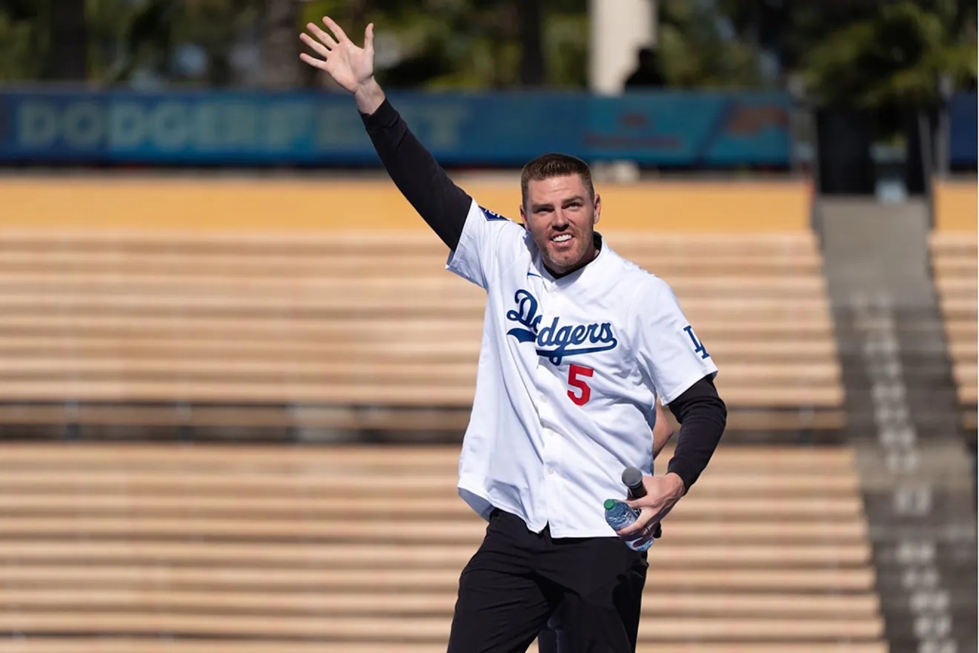 Freddie Freeman reveals when he will retire.