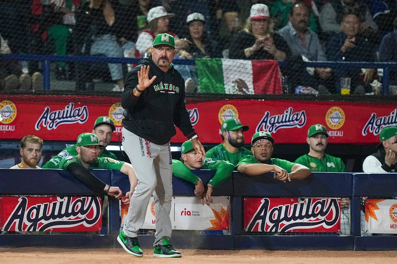 Benjamín Gil achieved success in the Caribbean Series with Mexico.
