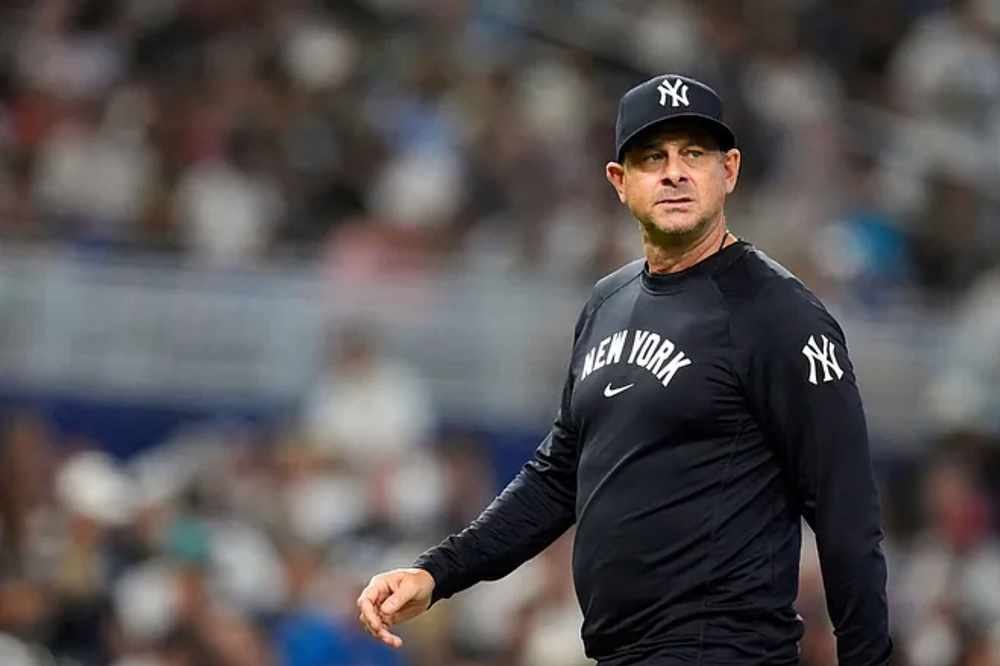 Aaron Boone's dismissal is being called for.