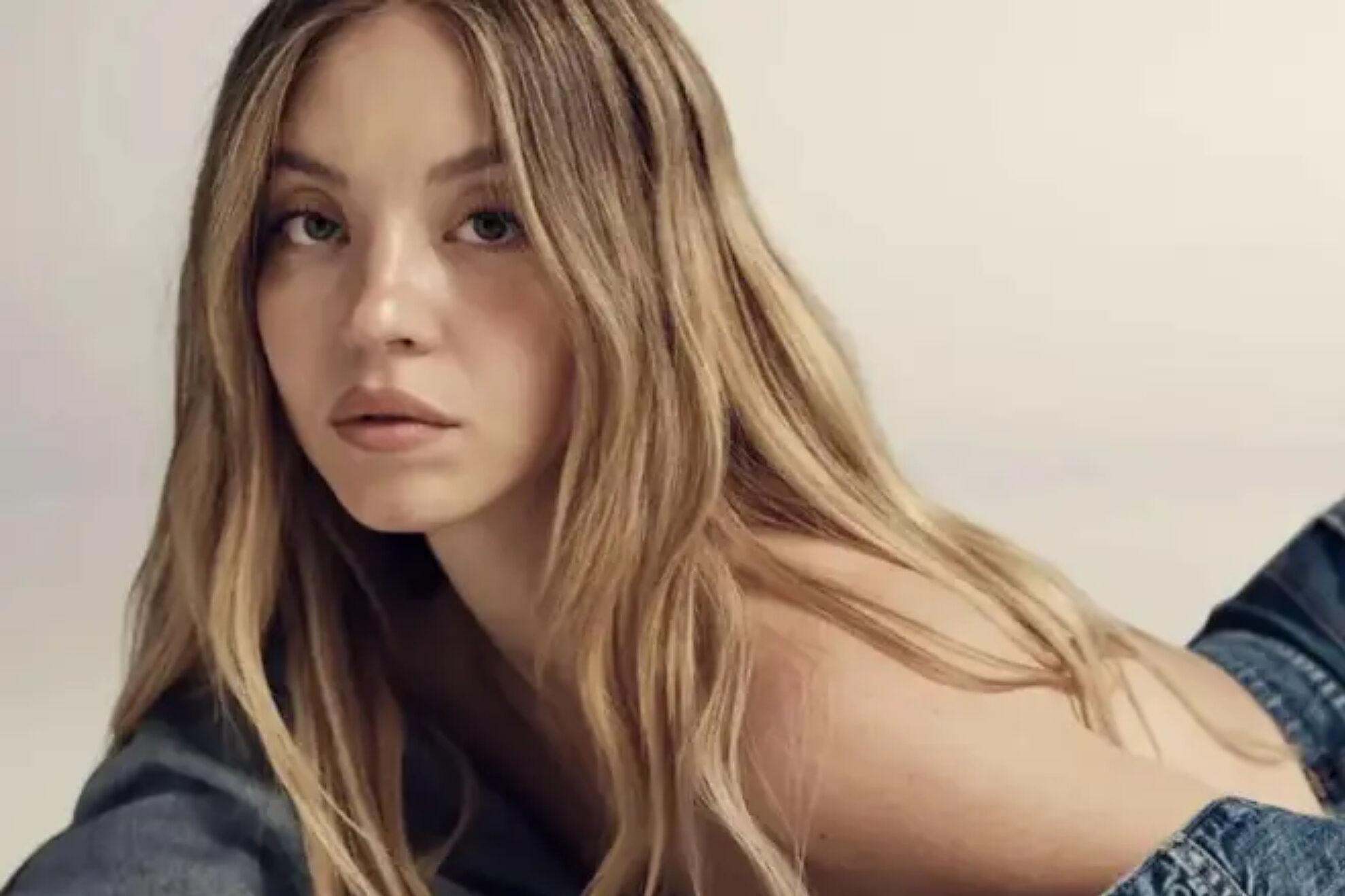 Sydney Sweeney and her risky dress that provokes followers and 'haters':  "Big-breasted girls deserve justice" | MARCA