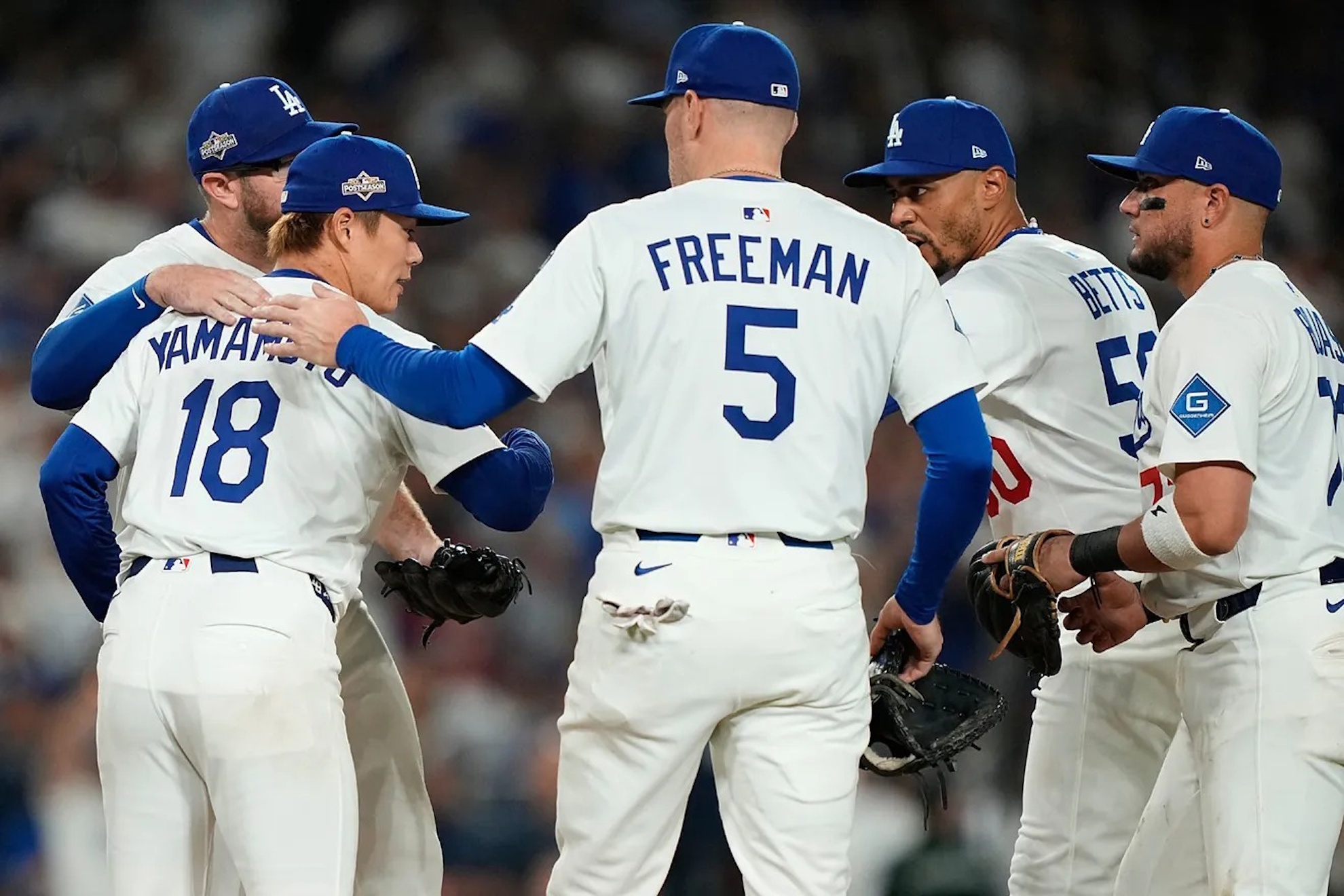 The Dodgers eliminated the Reds with short hits and a total of 13 hits.