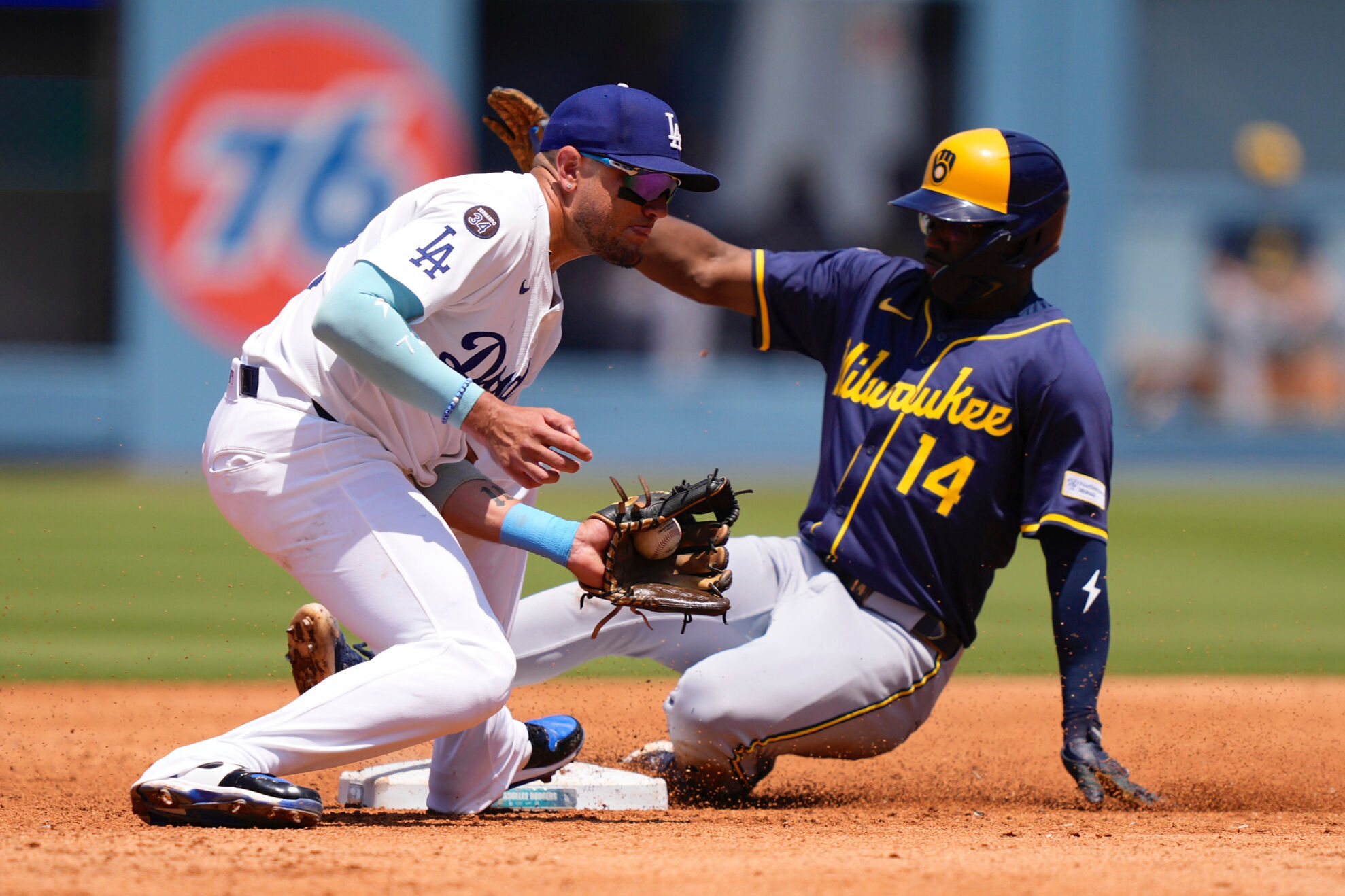 The Milwaukee Brewers defeated the Los Angeles Dodgers LAPRESSE