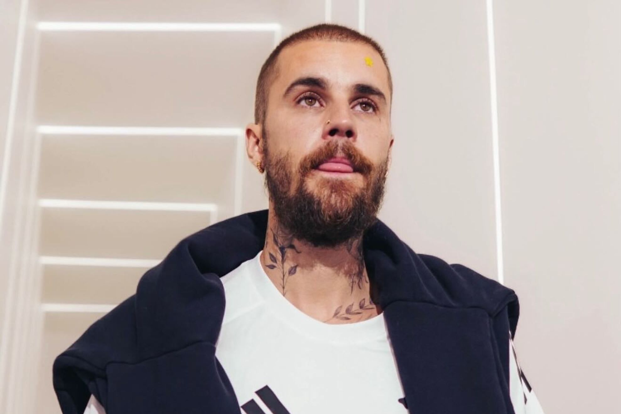Justin Bieber steps out of his comfort zone showing off some