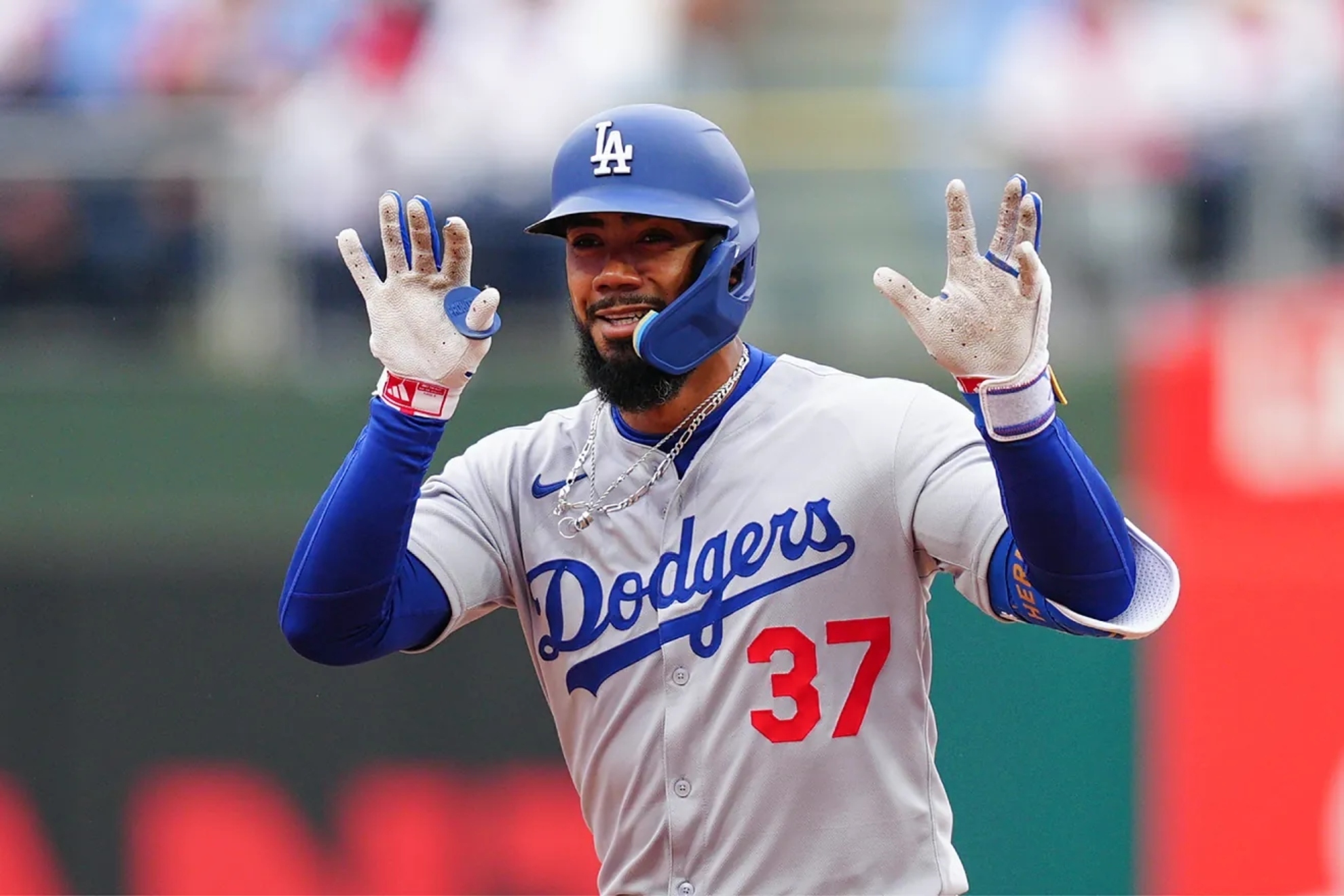 Teoscar Hernández of the Los Angeles Dodgers