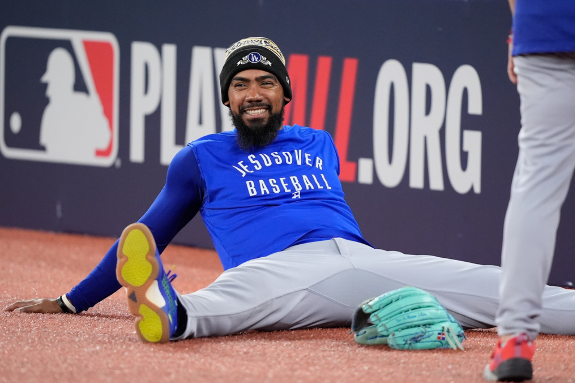 Los Angeles Dodgers right fielder Teoscar Hernández smile at batting practice