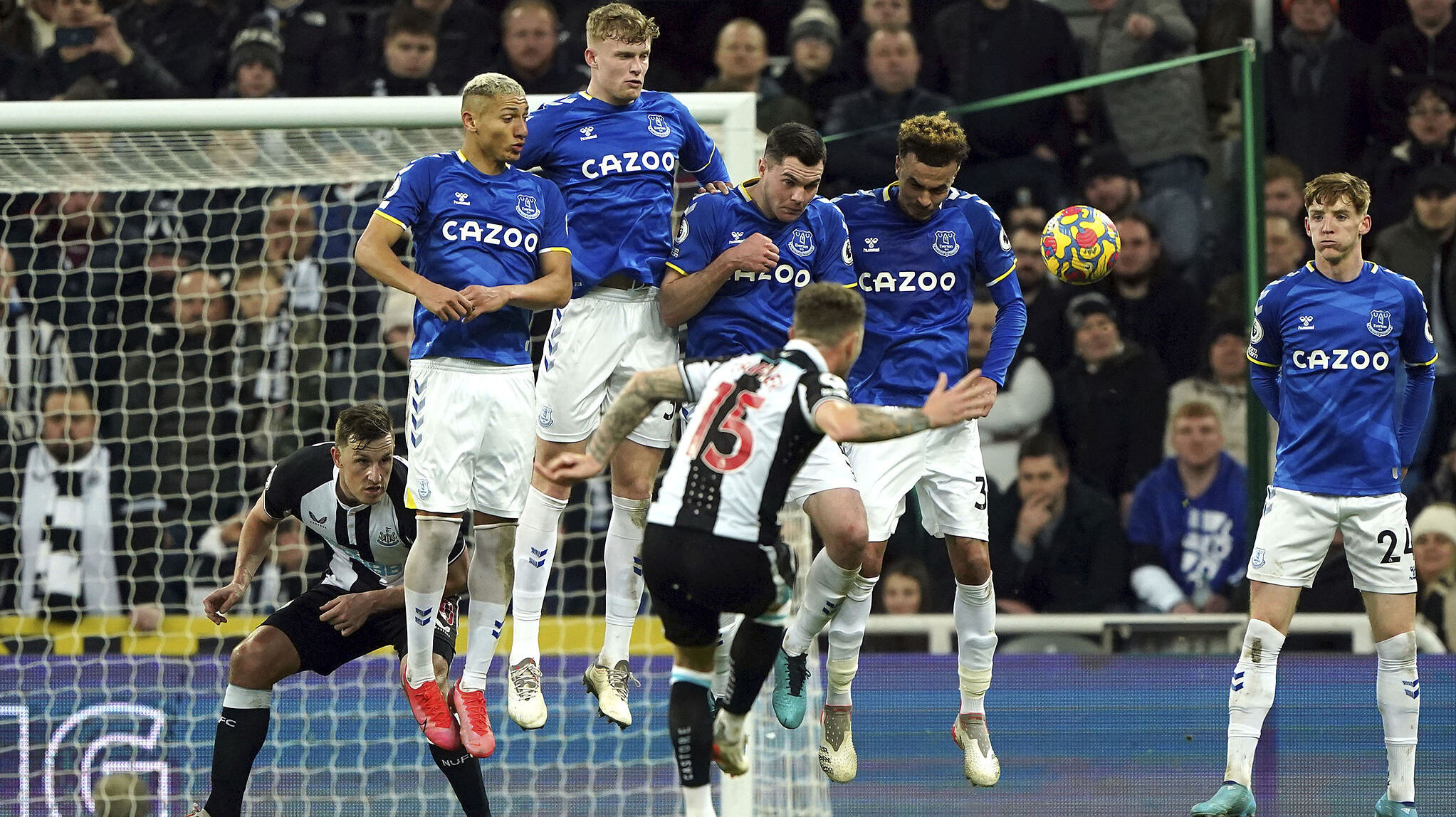 Kieran Trippier scores Newcastle United's third goal in their 3-1 win against Everton.