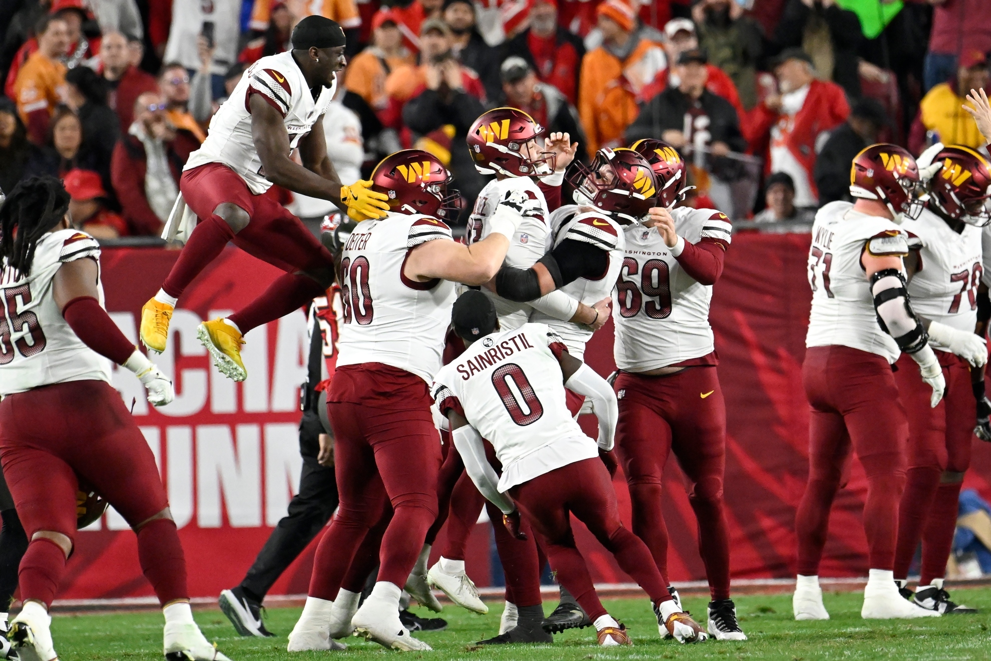 Dulles and Tampa Airports Trade Jabs After Commanders' Playoff Victory